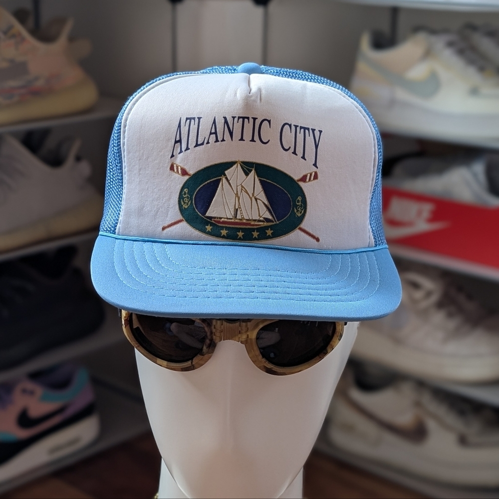 Atlantic City Vintage Trucker Hat (OS)
